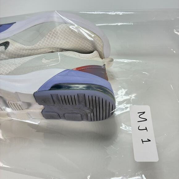 Nike Air Max Motion 2 White Purple Running Shoes CW5594-100 Women's Size 7.5 - Picture 10 of 10
